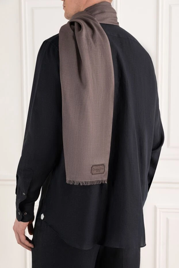 Dior шарф с бахромой и нашивкой-логотипом коричневый мужской 187037 - фото 2