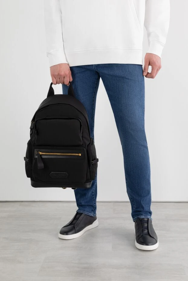 Ерлерге арналған қара нейлоннан жасалған қалталары бар рюкзак - фото 2