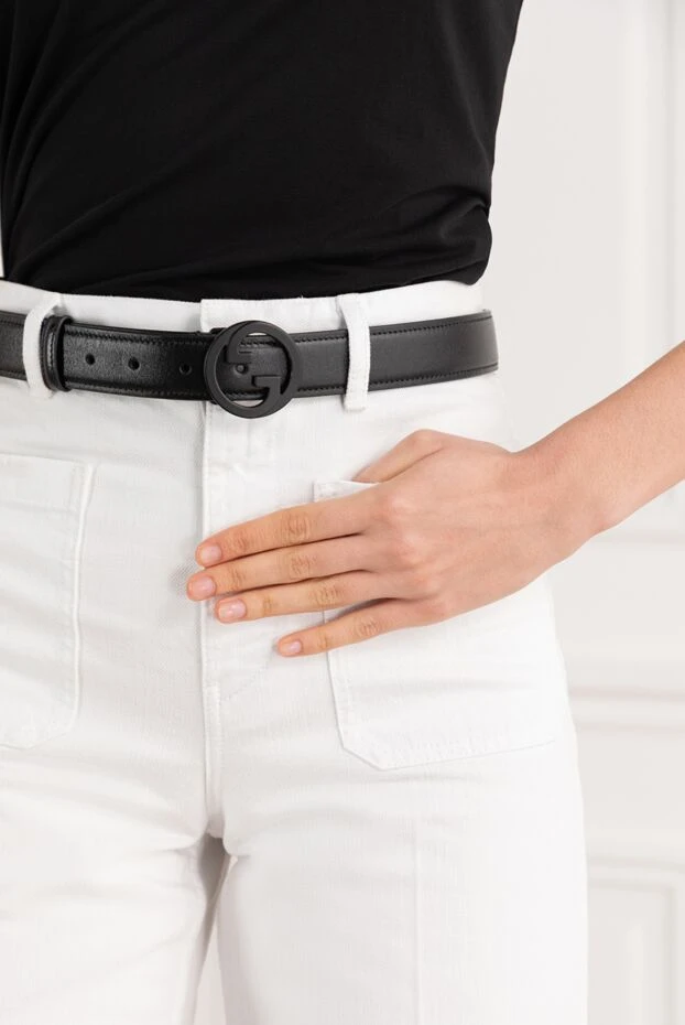 Черный женский ремень с пряжкой GG - фото 2