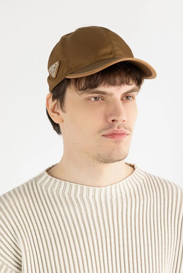 Prada бейсболка из нейлона с кожаными деталями коричневая мужская 187283 - фото 2