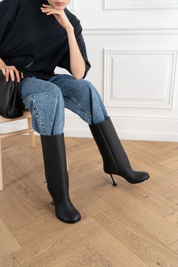 Черные кожаные сапоги Liya на скульптурном каблуке - фото 2