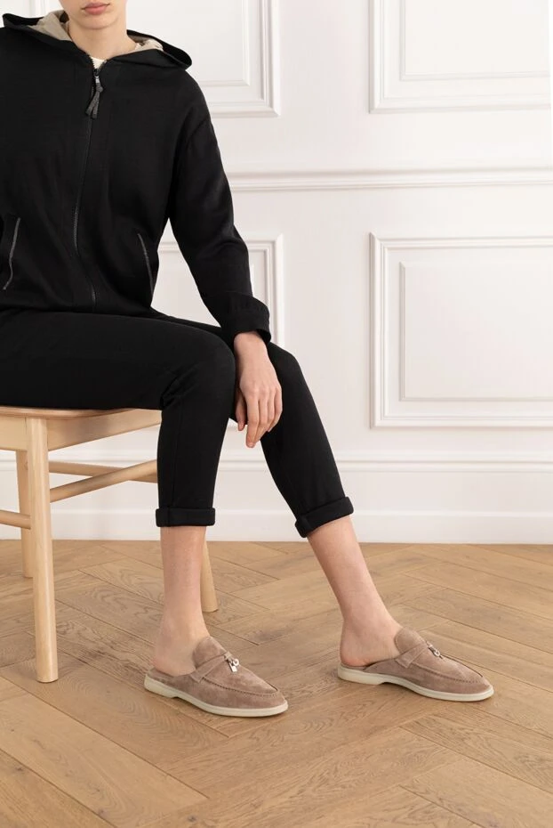 Fleur de Paris замшевые мюли бежевого цвета женские 187541 - фото 2