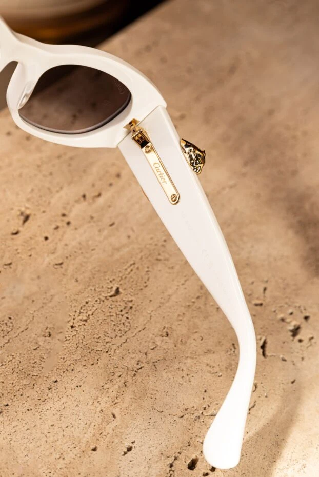 Cartier белые солнцезащитные очки panthère с золотистой отделкой 187764 - фото 2