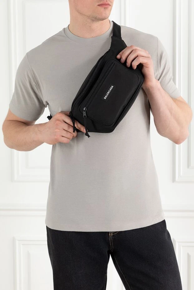 Balenciaga мужская поясная сумка explorer черного цвета 188134 - фото 3