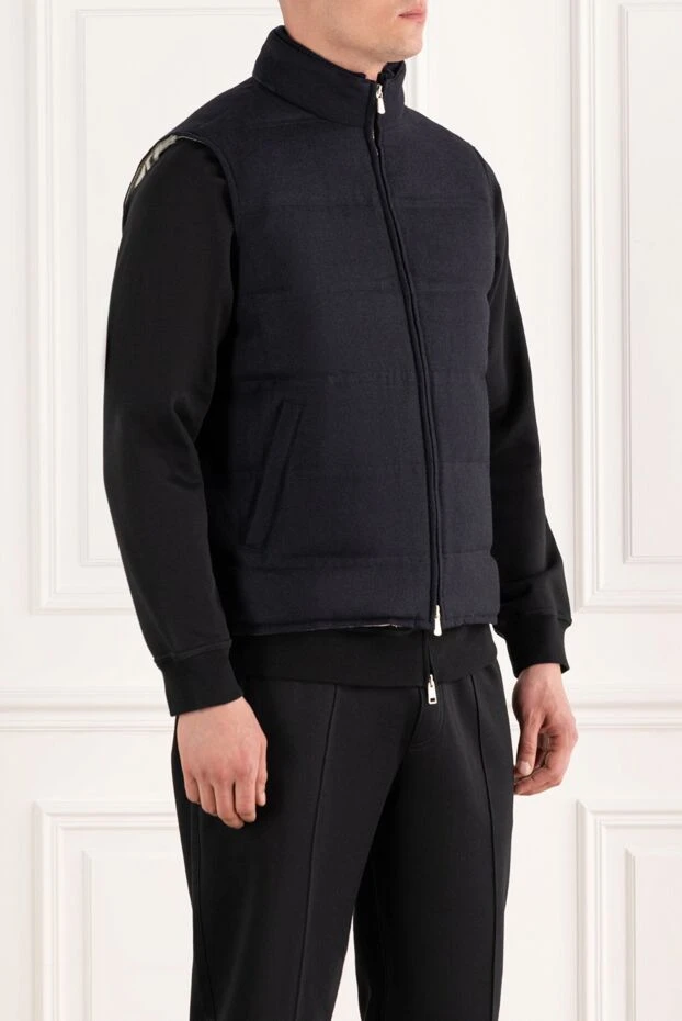 Enrico Mandelli мужской теплый жилет из шерсти и кашемира синего цвета 188248 - фото 3