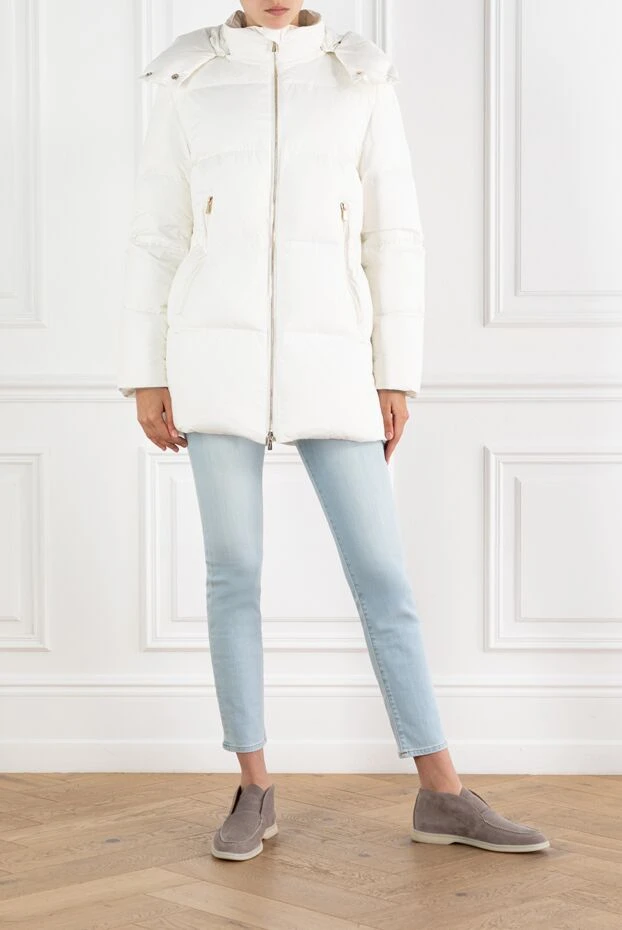 Enrico Mandelli белый пуховик женский с капюшоном 188294 - фото 2