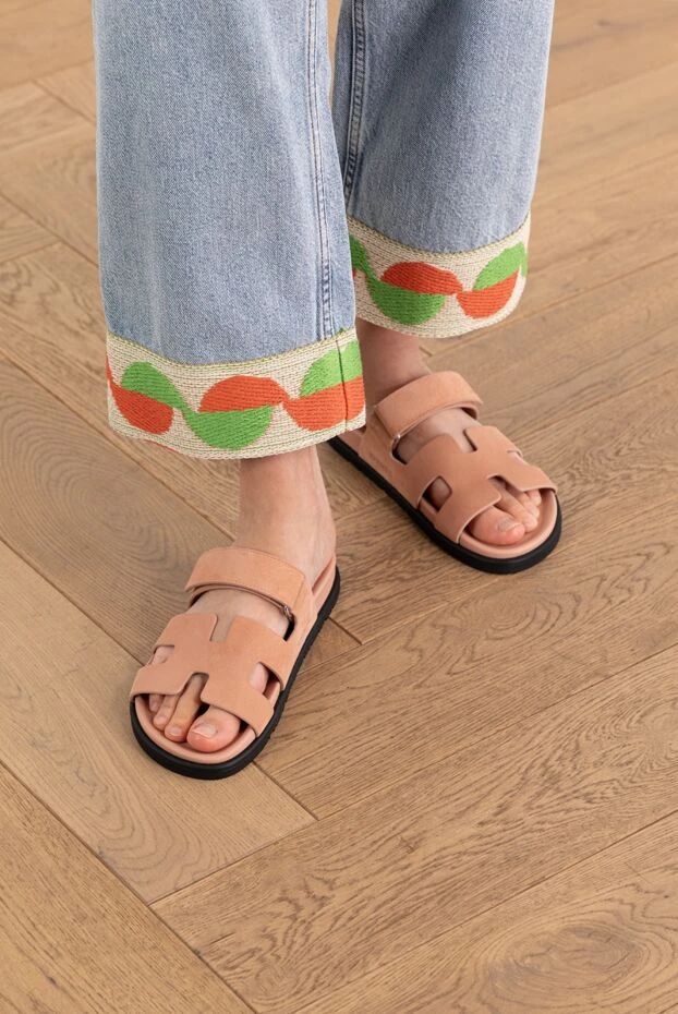 Hermes анатомиялық резеңке табаны бежевый шипр күдері техно сандалдар 188918 - фото 3