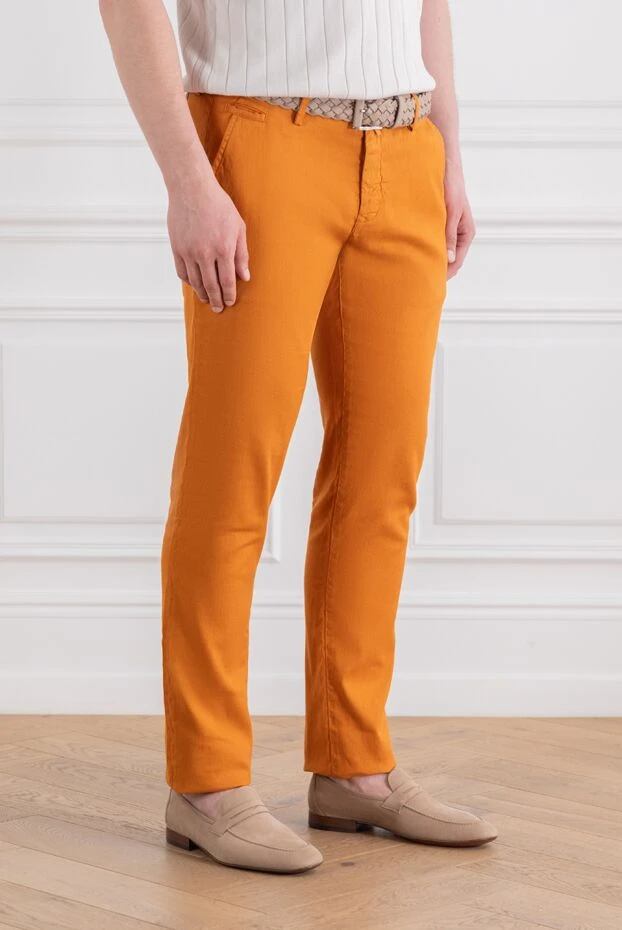 Jacob Cohen мужские брюки из хлопка и льна в насыщенном оттенке охры с вышитым логотипом 189035 - фото 3