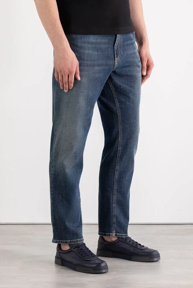 Dolce & Gabbana классические джинсы с фирменным лейблом из легкой фактурой ткани 189276 - фото 3