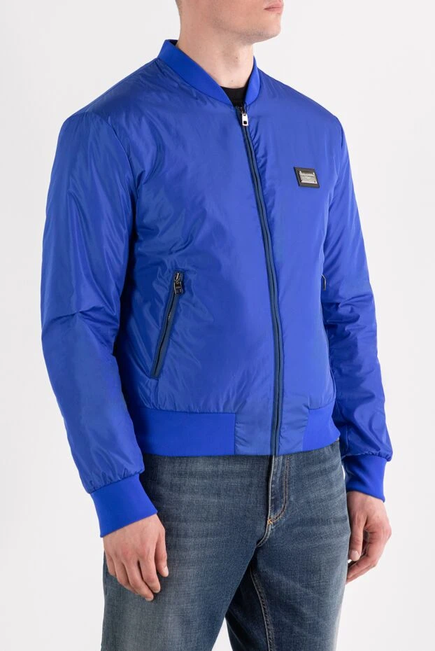 Dolce & Gabbana мужская куртка из нейлона с фирменной пластинкой голубого цвета 189277 - фото 3