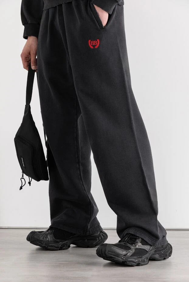 Balenciaga мужские кроссовки stapler черного цвета с эффектом потертости 189295 - фото 2