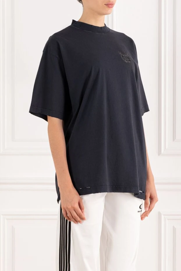 Balenciaga женская серая футболка с эффектом винтаж из хлопка 189312 - фото 3