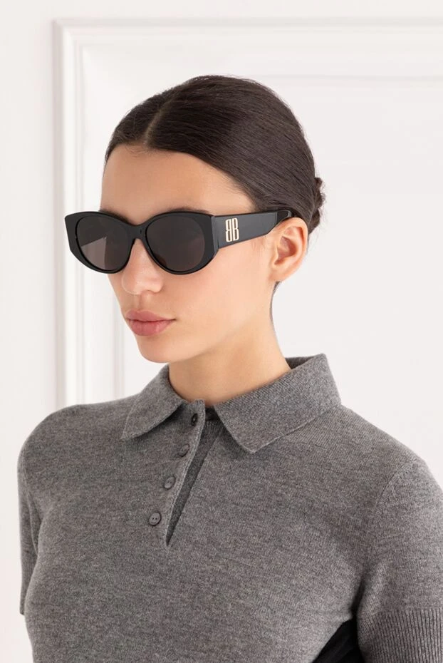 Balenciaga женские солнцезащитные очки nano round черного цвета 189325 - фото 2