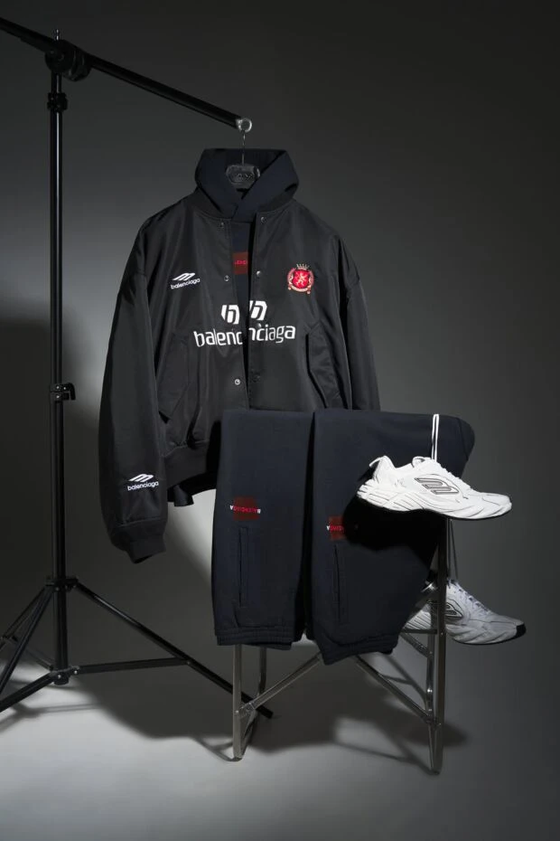 Balenciaga мужская футбольная университетская куртка черного цвета 189329 - фото 2