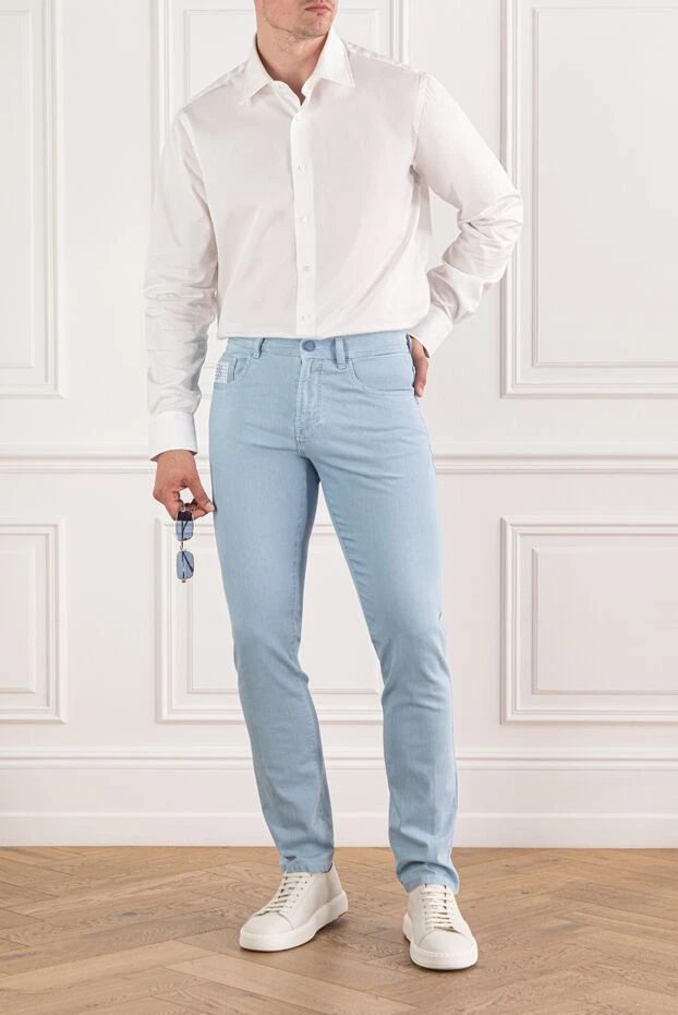 Scissor Scriptor джинсы светло-голубого цвета с брендовым патчем на поясе
189772 - фото 2