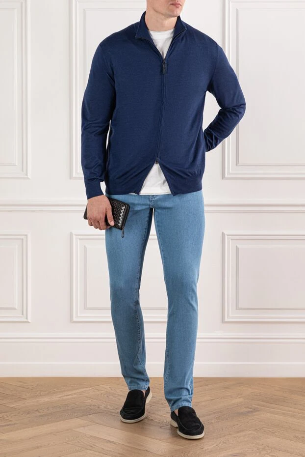 Scissor Scriptor светло-голубые джинсы с вышивкой на кармане и эмблемой
189775 - фото 2