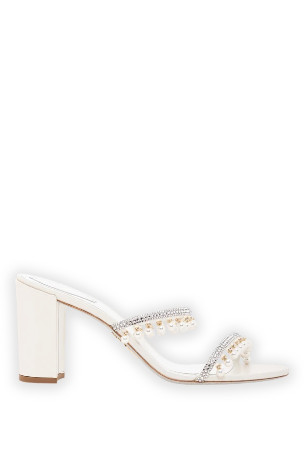 Босоножки белые на устойчивом каблуке с двойными ремешками и подвесками из бусин - фото 1