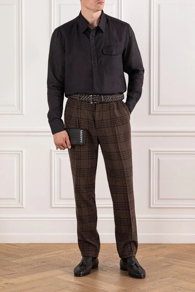 Лёгкая рубашка мужская чёрная из льняной ткани с текстурой
- фото 2