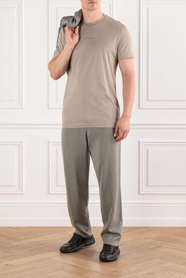 Dolce & Gabbana мужская футболка из мягкого хлопка в песочной гамме с вышивкой

 190134 - фото 2