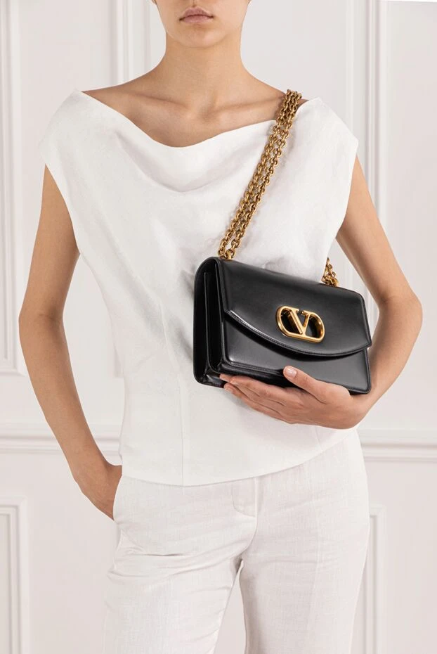 Valentino сумка через плечо vain на цепочке черная женская

 190154 - фото 2