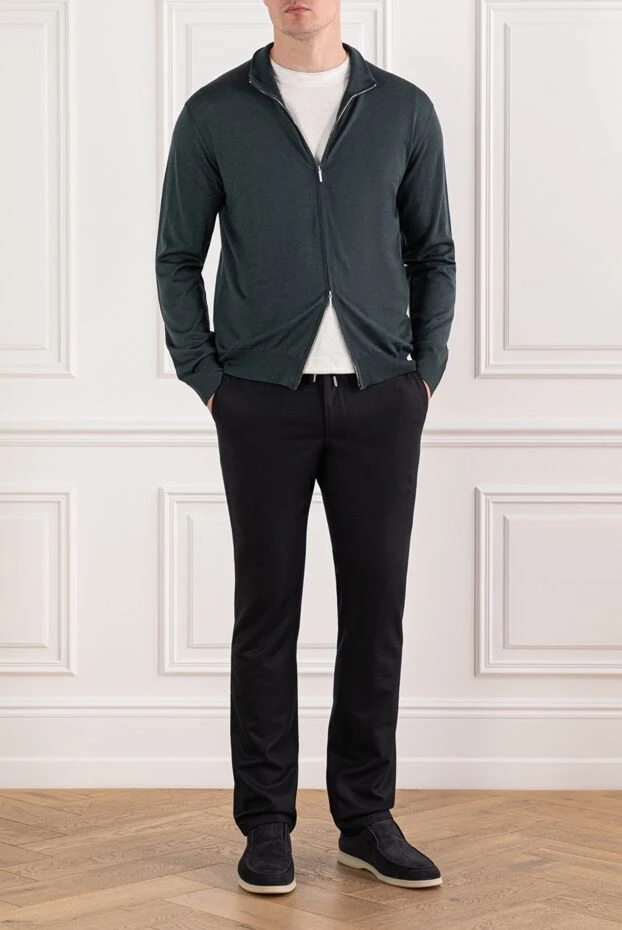 Зеленый шерстяной кардиган на молнии в лаконичном стиле
- фото 2