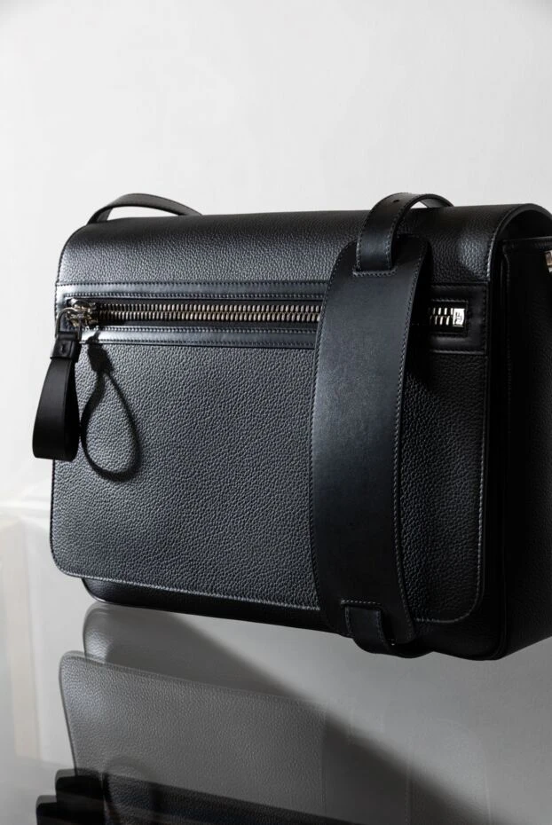 Tom Ford сыртқы сыдырмасы бар қара былғарыдан жасалған ерлер сөмкесі 190546 - фото 3