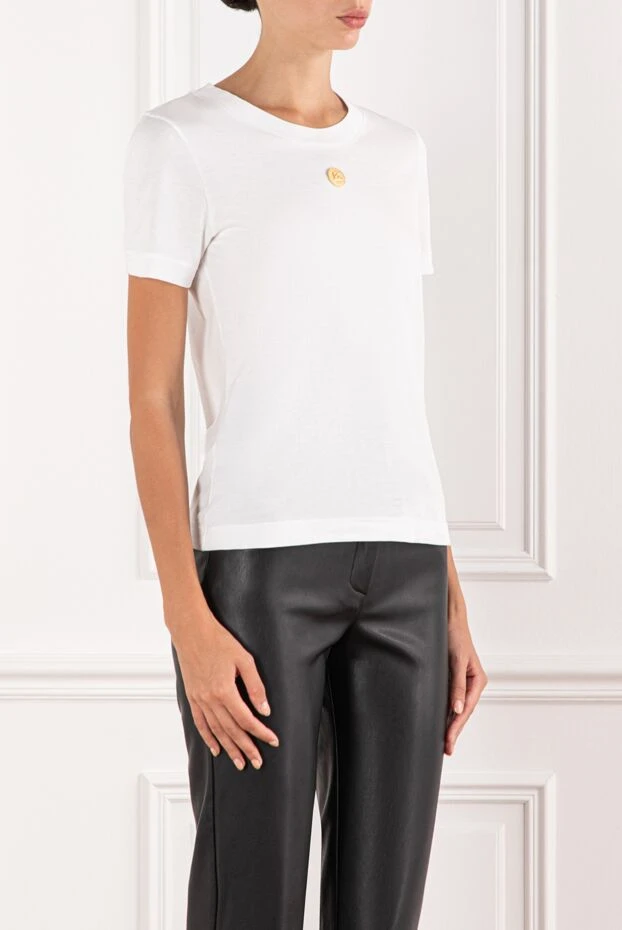 Dolce & Gabbana футболка белая хлопковая с золотистой эмблемой dg 190629 - фото 3