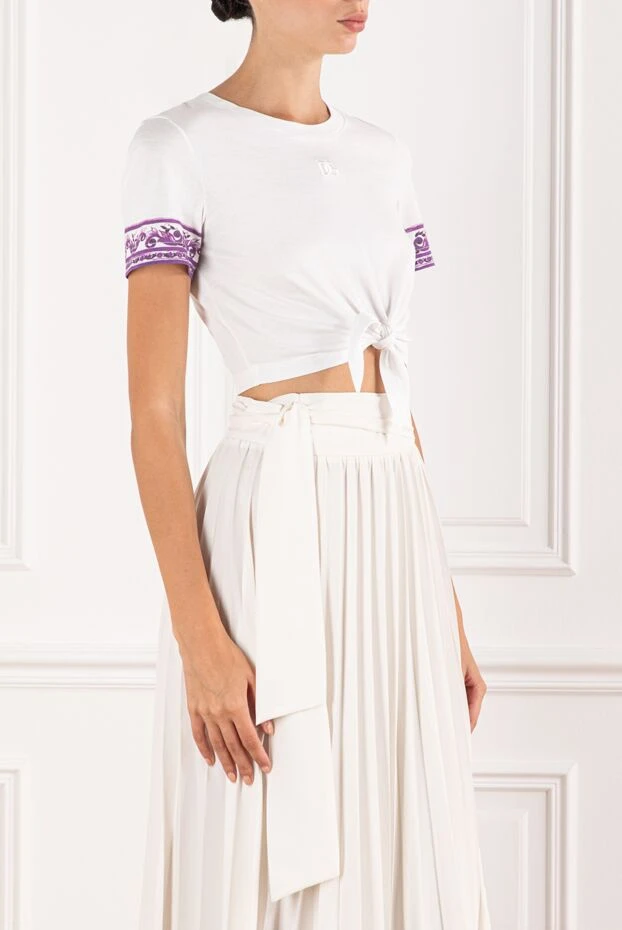 Dolce & Gabbana түйінді және күлгін түсті сәндік өрнегі бар ақ түсті қысқа футболка 190630 - фото 3