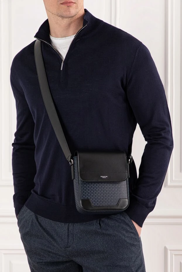 Маленькая сумка-мессенджер с клапаном из ткани Stepan черного цвета - фото 2