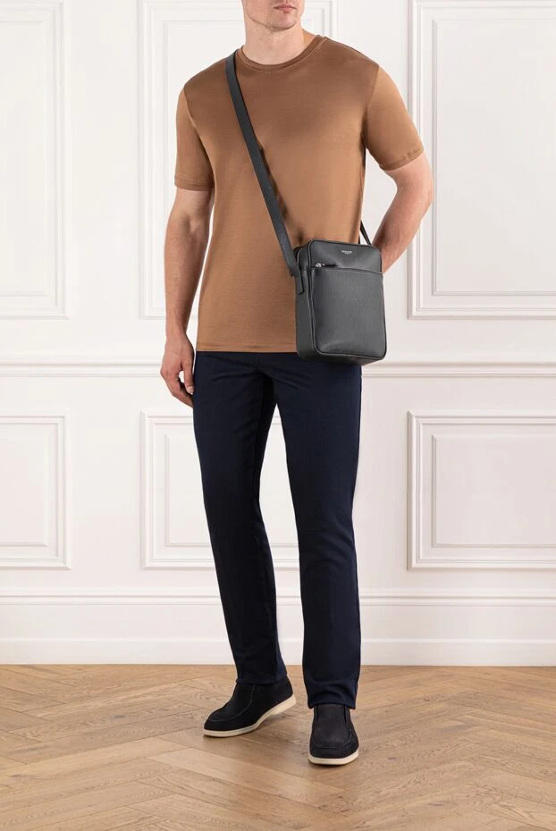 Cesare di Napoli футболка однотонная коричневая классического кроя 190751 - фото 2