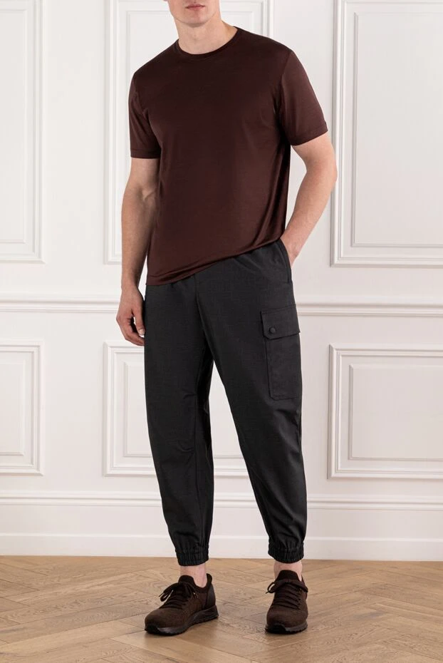 Футболка мужская коричневая из хлопка с сатиновым отливом - фото 2