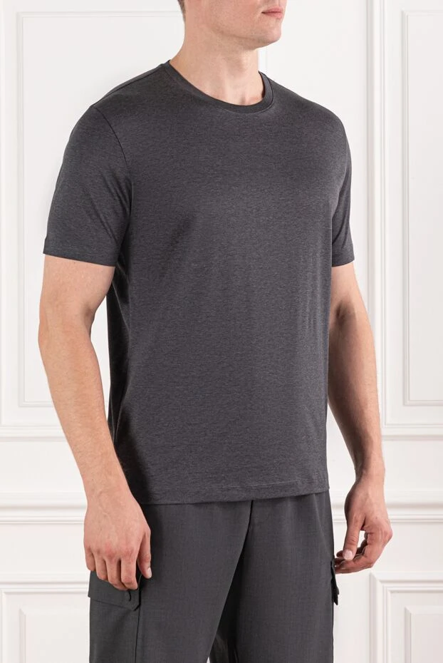 Cesare di Napoli аздап жылтырлығы бар сұр меланждағы ерлерге арналған мақта матадан жасалған футболка
 190771 - фото 3