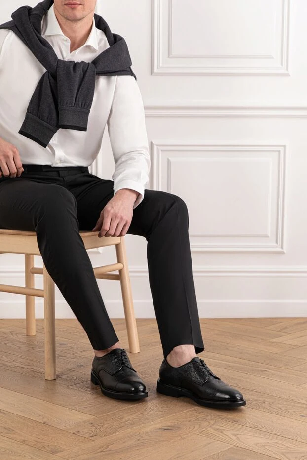 Doucal`s туфли на шнуровке из текстурированной кожи черного цвета
 190887 - фото 2