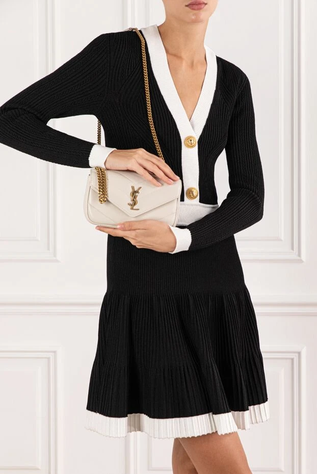 Saint Laurent мини сумка на цепочке loulou из кожи ягнёнка белая 190908 - фото 2