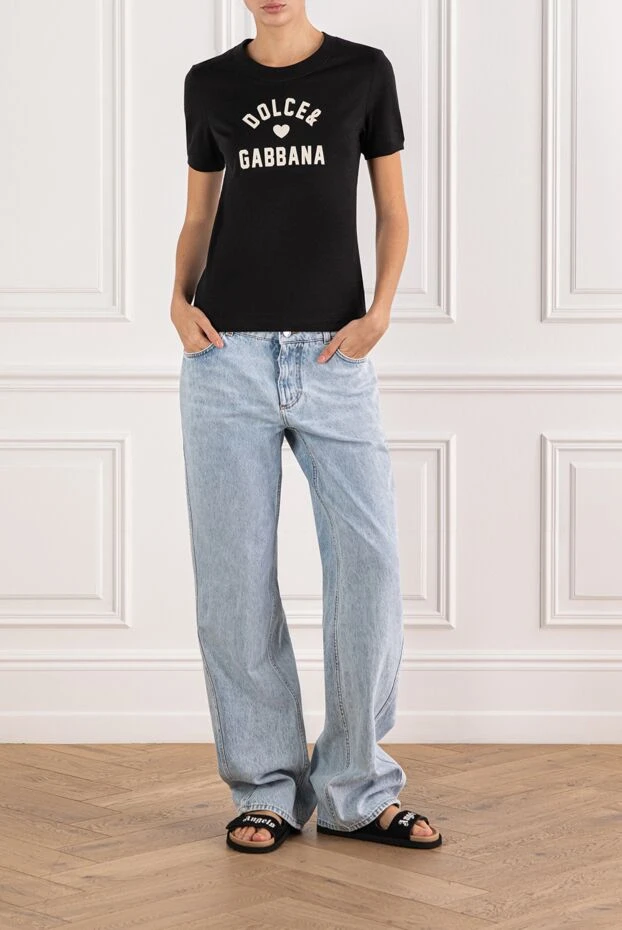 Dolce & Gabbana әріппен және жүрек белгісімен әйелдерге арналған қара футболка 190978 - фото 2