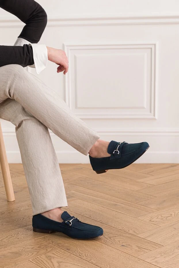 Andrea Ventura жылтыратылған күміс ілгегі бар көк күдері лоферлер
191258 - фото 2