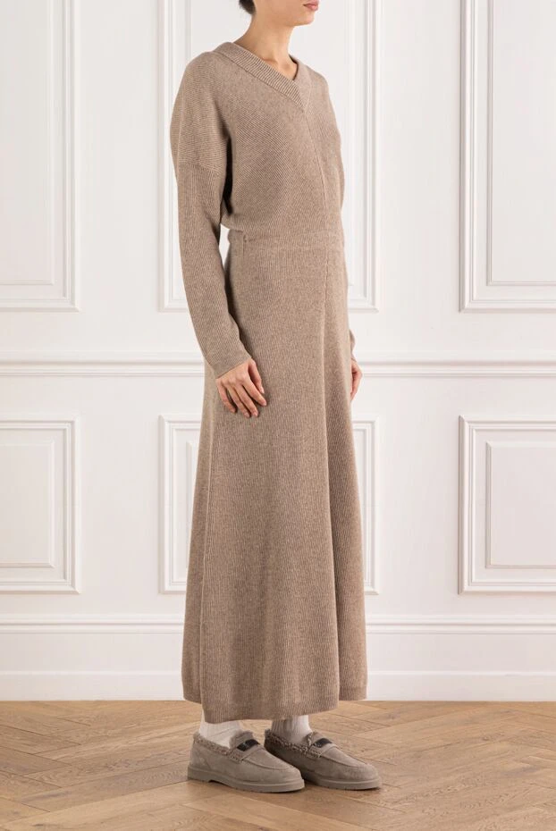 Brunello Cucinelli fashionable beige cashmere dress with long sleeves and a belt 191338 - photo 3