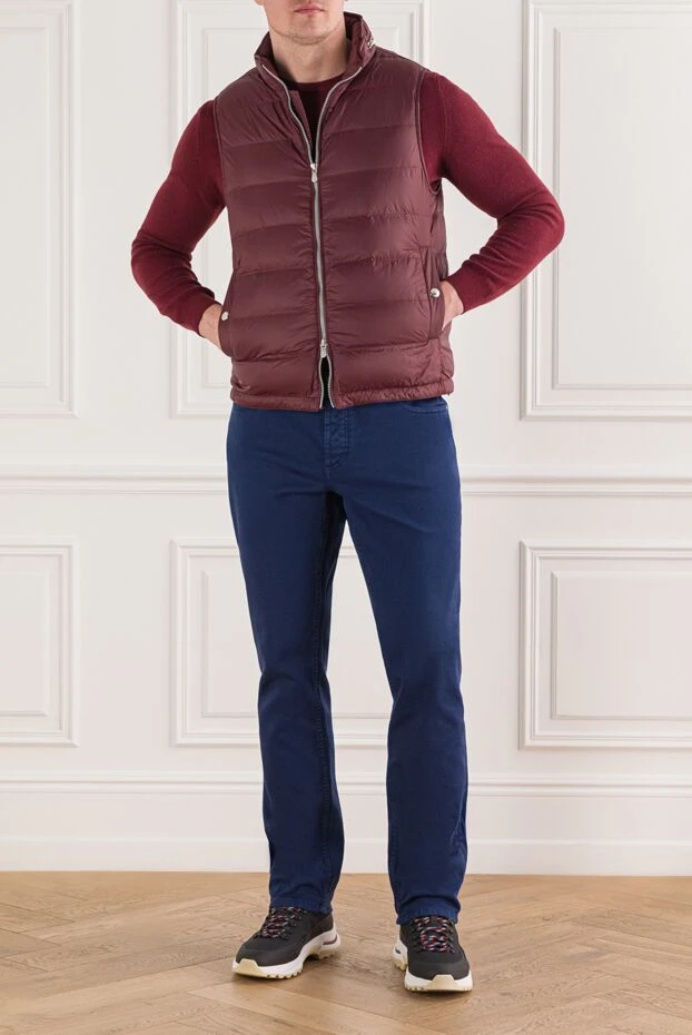 Brunello Cucinelli бордовый стеганый пуховый жилет с объемным воротником
191400 - фото 2