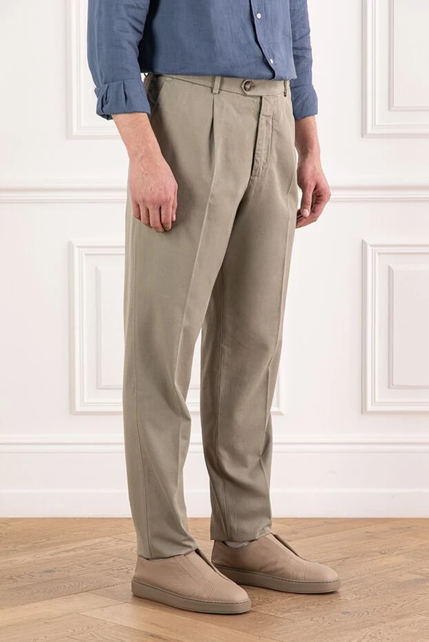 Brunello Cucinelli beige cotton trousers in a straight silhouette with a simple trim
 191410 - photo 3