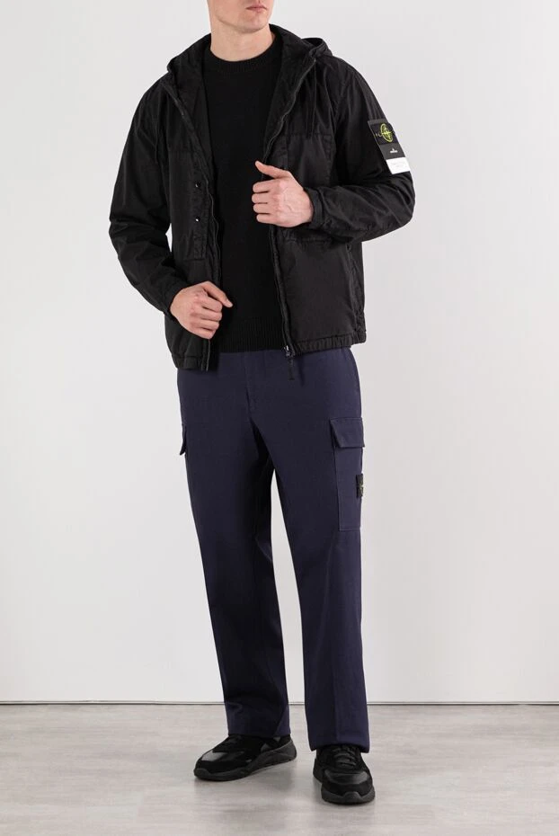 Черная куртка с капюшоном и накладными карманами на груди
- фото 2