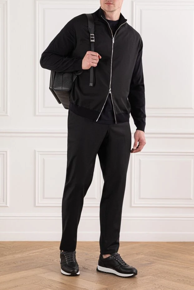 Костюм черный шерстяной с высоким воротником и молнией
 - фото 2