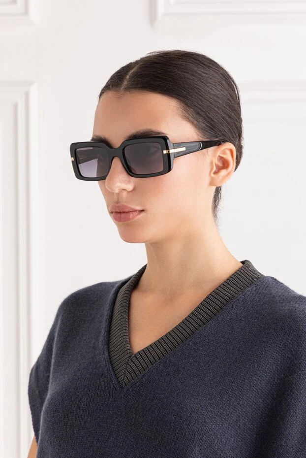 Chopard солнцезащитные очки черные глянцевые с золотистыми вставками на дужках 191526 - фото 2