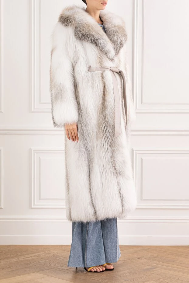 FG Furs natural fox fur coat with a voluminous collar 191561 - photo 3