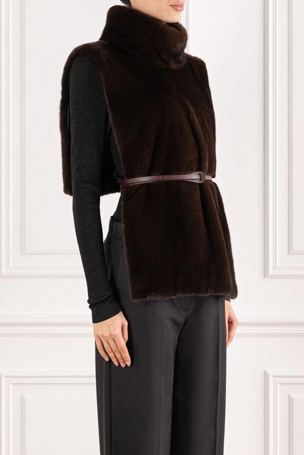 FG Furs brown smooth mink vest with a stand-up collar
 191567 - photo 3