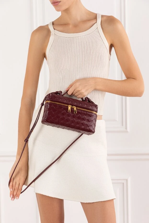 Bottega Veneta bang bang intrecciato woven leather cosmetic bag, burgundy
 191738 - photo 3