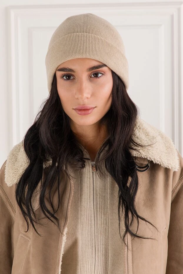 Классикалық қырлы балаға кашемирден жасалған бежевый шляпа - фото 2