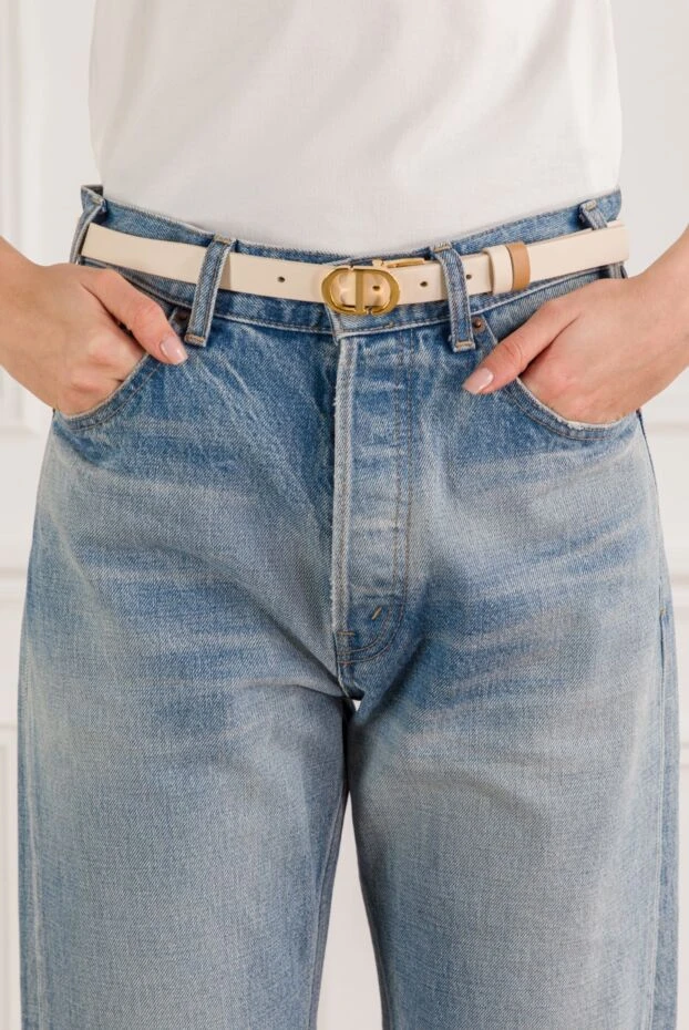 Dior двусторонний женский ремень montaigne из телячьей кожи цвета слоновой кости 192000 - фото 3