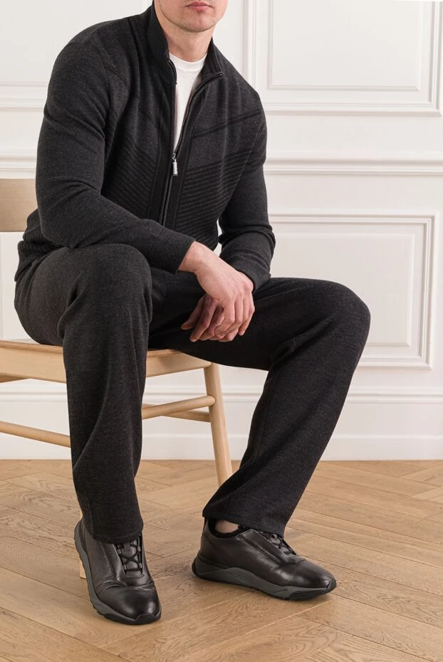 Жүн астары бар қою сұр былғары кроссовкалар - фото 2