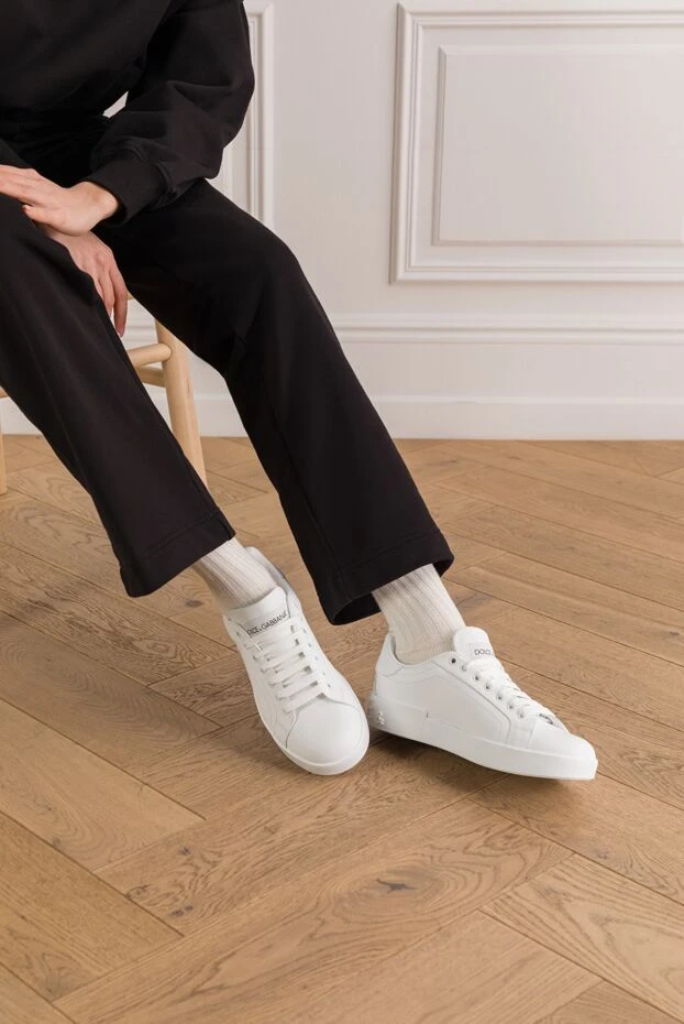 Dolce & Gabbana белые женские cникеры portofino из телячьей кожи 192240 - фото 2