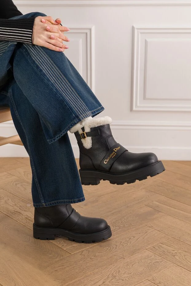 Dior ботильоны d-quest из черной телячьей кожи с меховой отделкой 192295 - фото 2